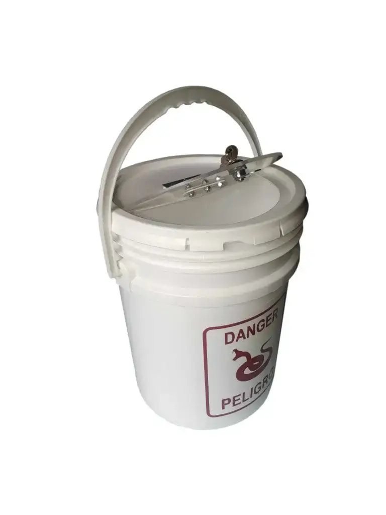 Balde Herpetológico contenedor para serpientes